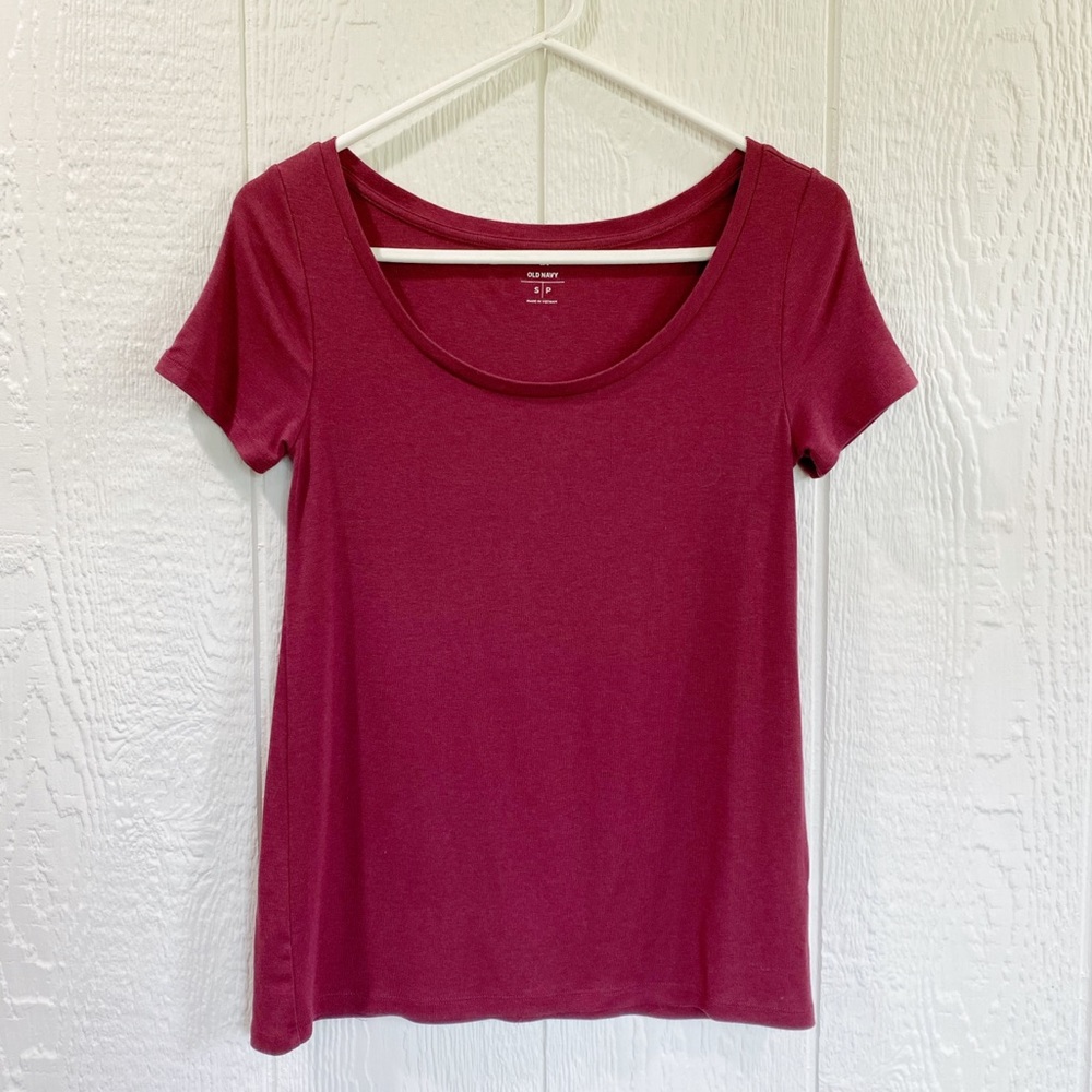 Old Navy Scoop Neck T shirt, Plum t shirt, t shirt, crew neck t shirt